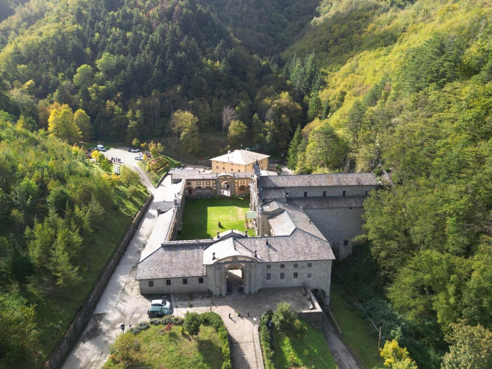 Locanda del Pellegrino Roncobillaccio Esterno foto